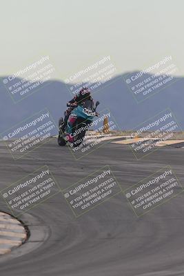 media/Sep-21-2025-Race Pace (Sun) [[98bf33ef95]]/Non Verified/1-Turns 9 and 10 (8am)/